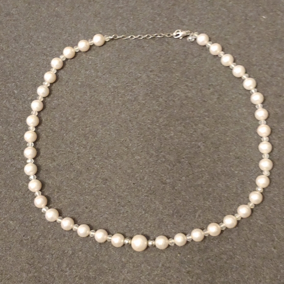 3/$15 Pearl necklace - Picture 1 of 1